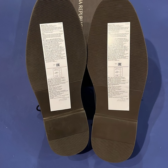 Banana Republic Men’s Shoes - Picture 5 of 7